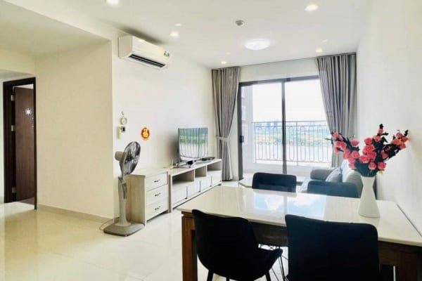Thuế và phí pháp lý khi sang tên, cấp sổ hồng